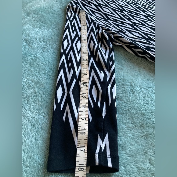 Almost new Rafaella top. Cotton knit geometric black and white medium - Picture 5 of 8